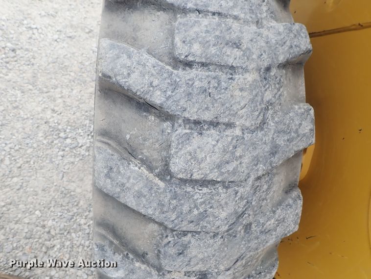 image for item DG3030 2013 Caterpillar 262C Series 2  skid steer loader