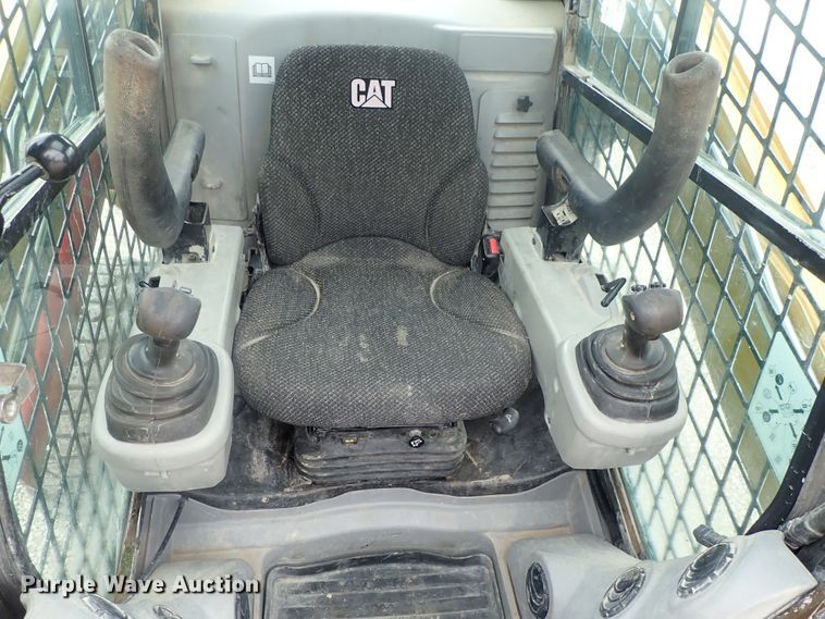 image for item DG3031 2013 Caterpillar 262C  Series 2 skid steer loader