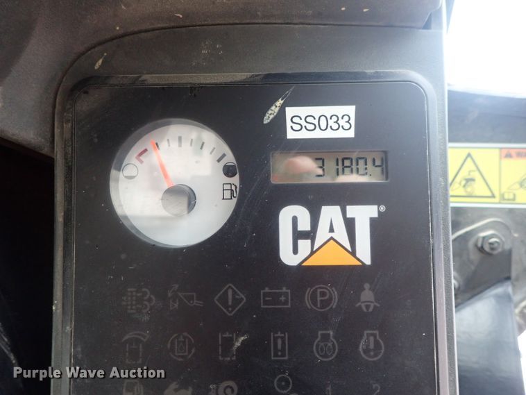 image for item DG3031 2013 Caterpillar 262C  Series 2 skid steer loader