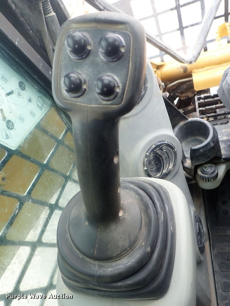 image for item DG3031 2013 Caterpillar 262C  Series 2 skid steer loader