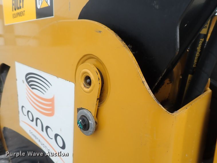 image for item DG3031 2013 Caterpillar 262C  Series 2 skid steer loader