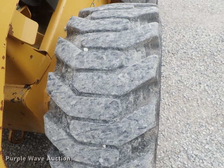 image for item DG3031 2013 Caterpillar 262C  Series 2 skid steer loader