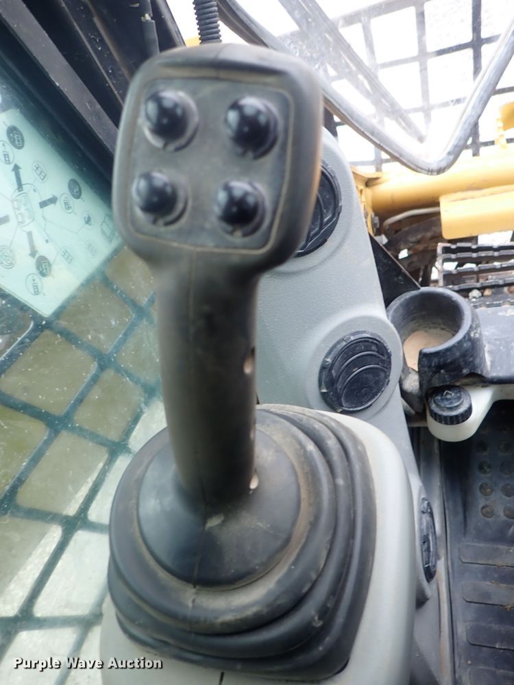 image for item DG3036 2013 Caterpillar 262C Series 2  skid steer loader