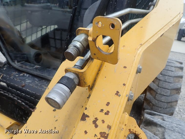 image for item DG3036 2013 Caterpillar 262C Series 2  skid steer loader