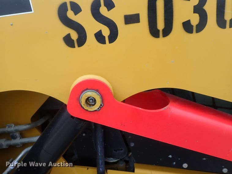 image for item DG3036 2013 Caterpillar 262C Series 2  skid steer loader