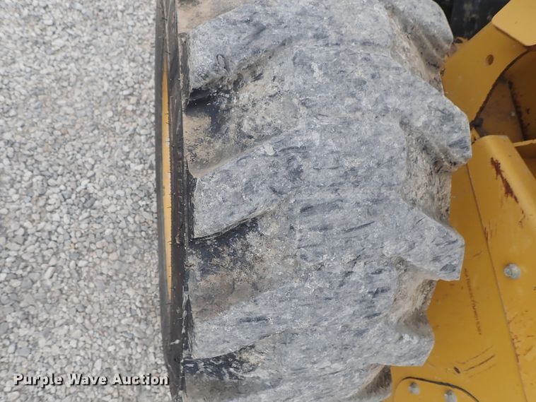 image for item DG3036 2013 Caterpillar 262C Series 2  skid steer loader