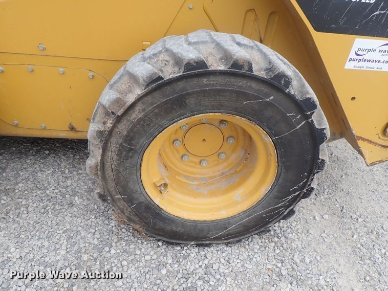 image for item DG3036 2013 Caterpillar 262C Series 2  skid steer loader