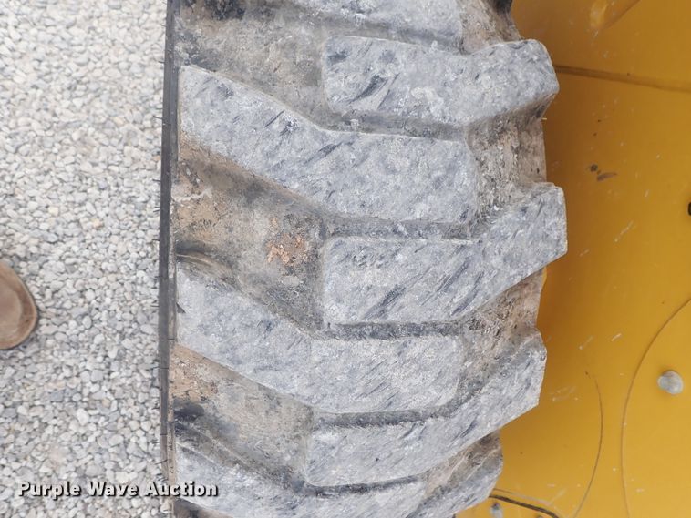 image for item DG3036 2013 Caterpillar 262C Series 2  skid steer loader