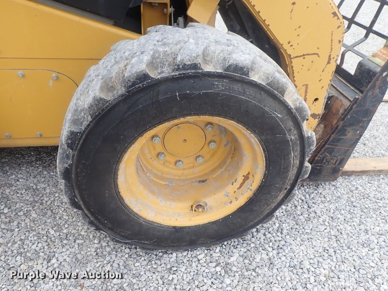 image for item DG3036 2013 Caterpillar 262C Series 2  skid steer loader