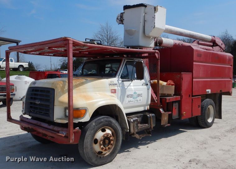 image for item DG5602 1998 Ford F800 bucket truck