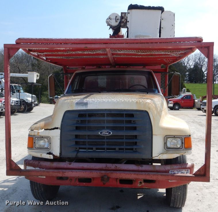 image for item DG5602 1998 Ford F800 bucket truck