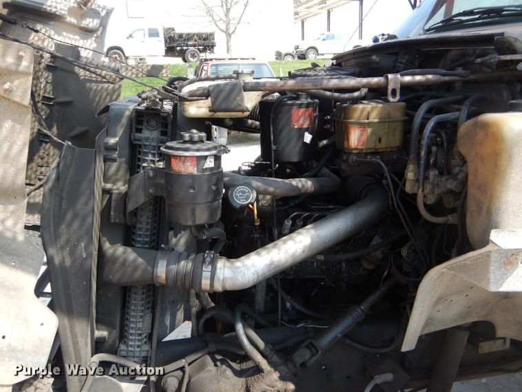 image for item DG5602 1998 Ford F800 bucket truck