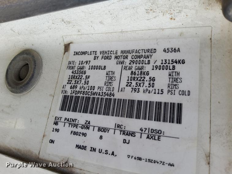 image for item DG5602 1998 Ford F800 bucket truck