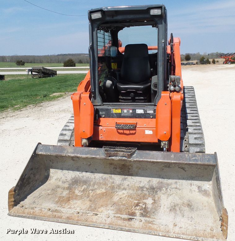 image for item DG5605 Kubota SVL90-2  tracked skid steer loader