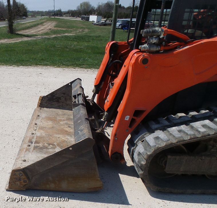 image for item DG5605 Kubota SVL90-2  tracked skid steer loader
