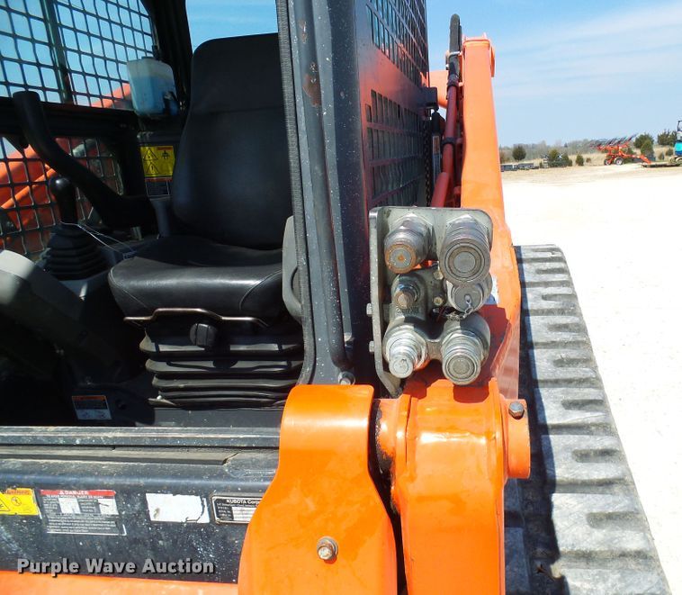 image for item DG5605 Kubota SVL90-2  tracked skid steer loader