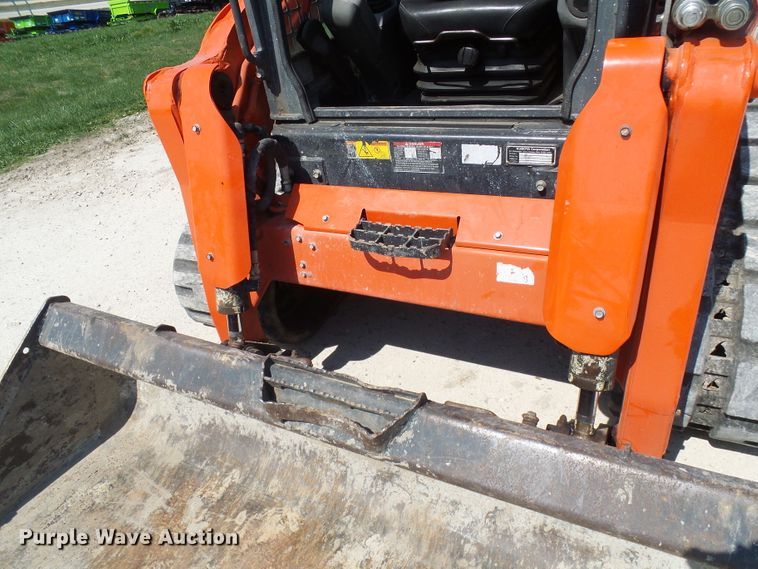 image for item DG5605 Kubota SVL90-2  tracked skid steer loader