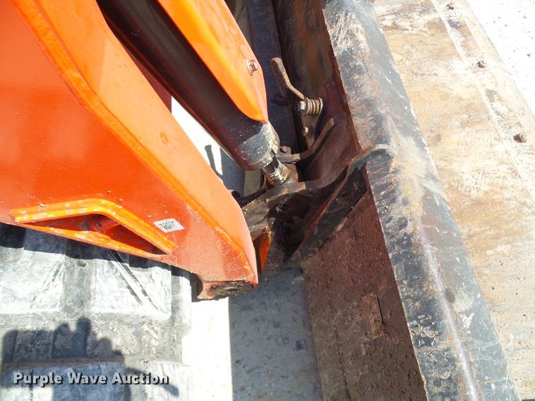 image for item DG5605 Kubota SVL90-2  tracked skid steer loader