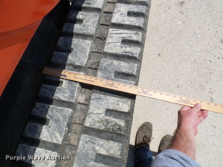 image for item DG5605 Kubota SVL90-2  tracked skid steer loader