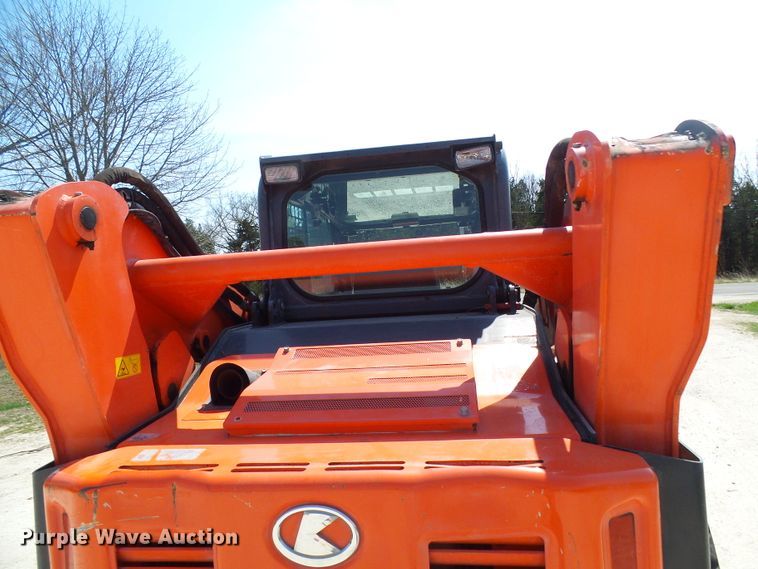 image for item DG5605 Kubota SVL90-2  tracked skid steer loader
