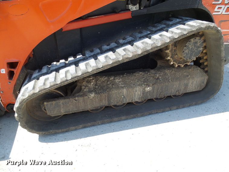 image for item DG5605 Kubota SVL90-2  tracked skid steer loader