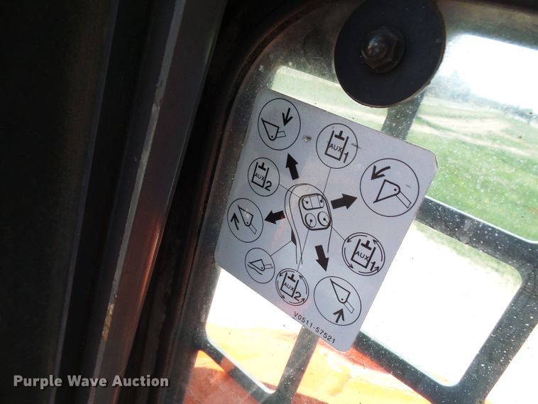 image for item DG5605 Kubota SVL90-2  tracked skid steer loader