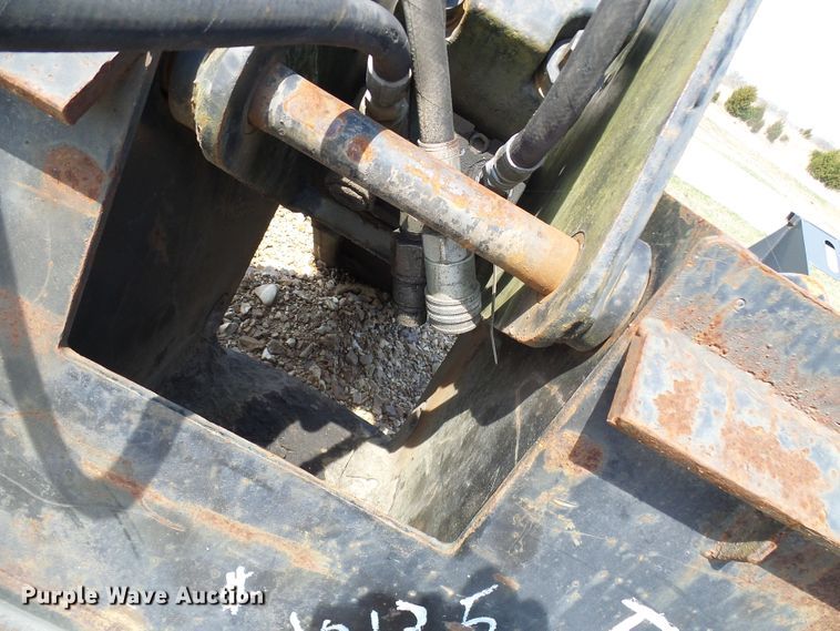 image for item DG5607 Bobcat skid steer breaker