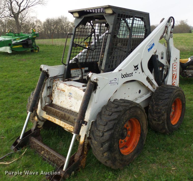 image for item DG5613 Bobcat 873  skid steer