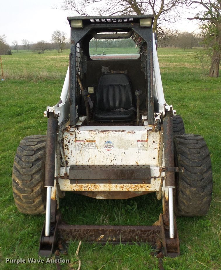 image for item DG5613 Bobcat 873  skid steer