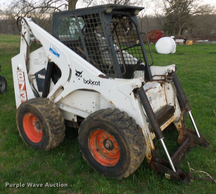 image for item DG5613 Bobcat 873  skid steer
