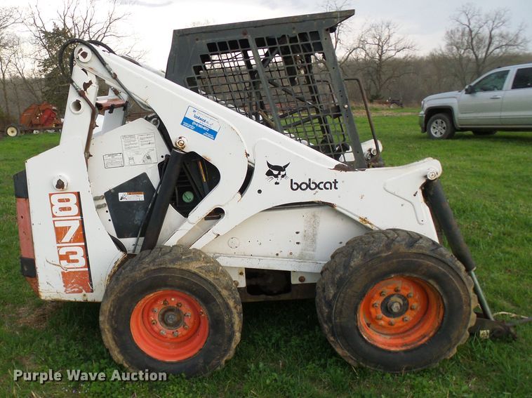 image for item DG5613 Bobcat 873  skid steer