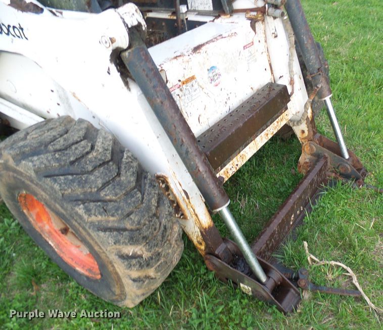 image for item DG5613 Bobcat 873  skid steer