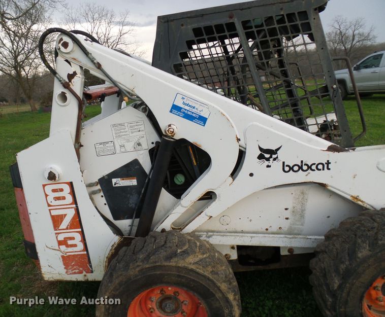 image for item DG5613 Bobcat 873  skid steer