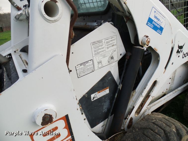 image for item DG5613 Bobcat 873  skid steer