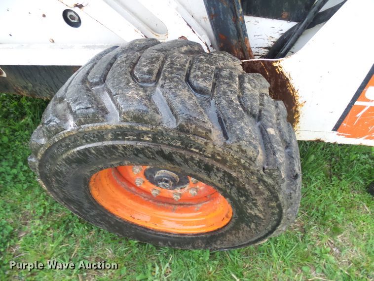 image for item DG5613 Bobcat 873  skid steer