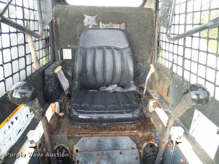 image for item DG5613 Bobcat 873  skid steer