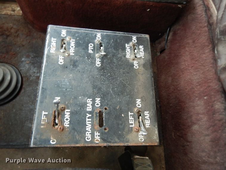 image for item DG6361 1987 International 9300 water truck