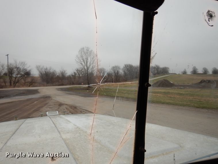 image for item DG6361 1987 International 9300 water truck