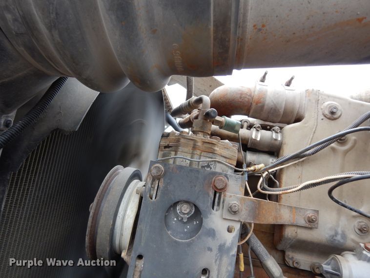 image for item DG6361 1987 International 9300 water truck