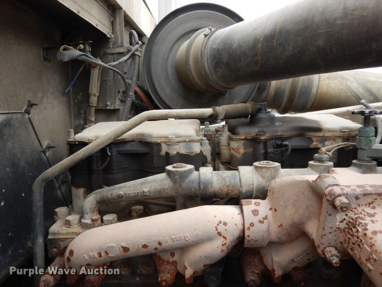 image for item DG6361 1987 International 9300 water truck