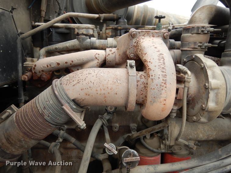 image for item DG6361 1987 International 9300 water truck