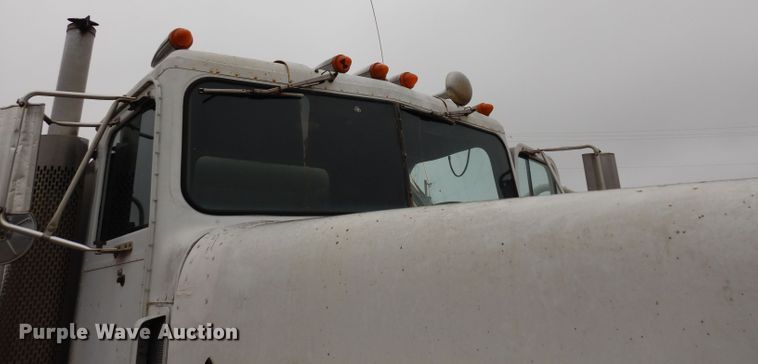 image for item DG6361 1987 International 9300 water truck