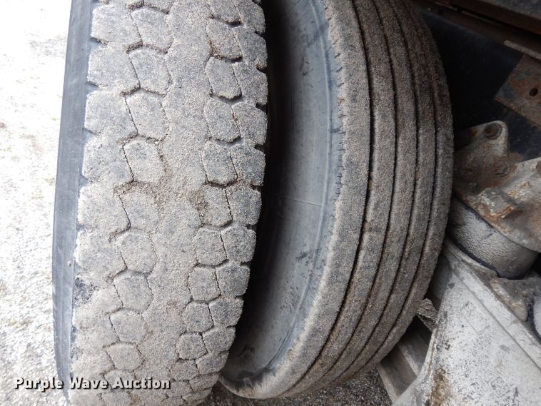 image for item DG6361 1987 International 9300 water truck