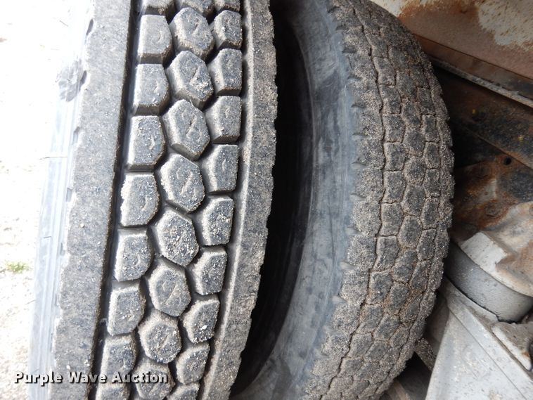 image for item DG6361 1987 International 9300 water truck