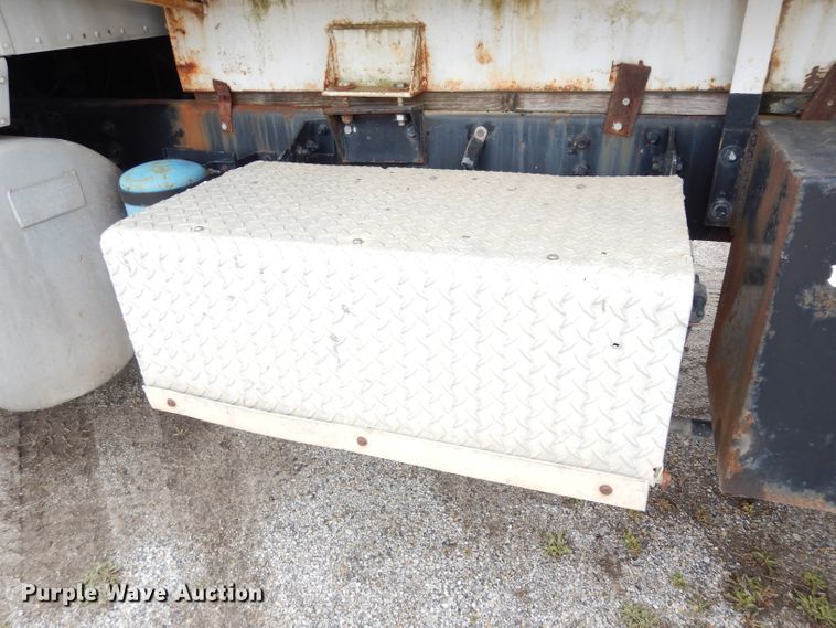 image for item DG6361 1987 International 9300 water truck