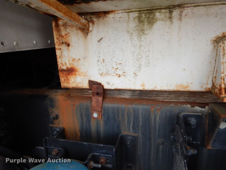 image for item DG6361 1987 International 9300 water truck