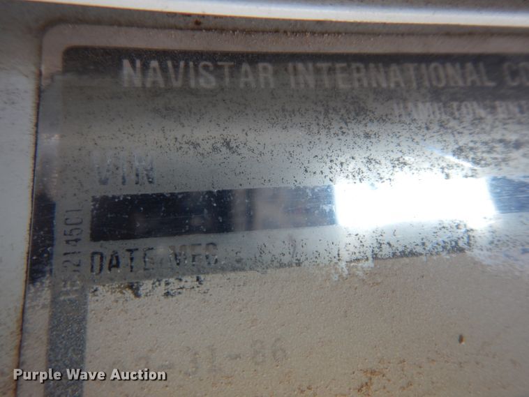 image for item DG6361 1987 International 9300 water truck