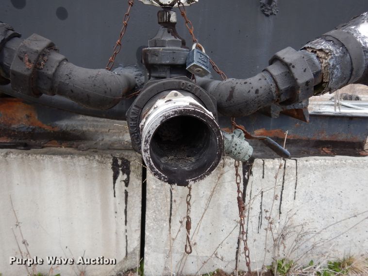 image for item DG6378 Asphalt oil tank