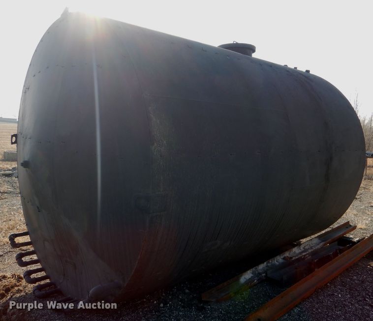 image for item DG6379 Asphalt oil tank