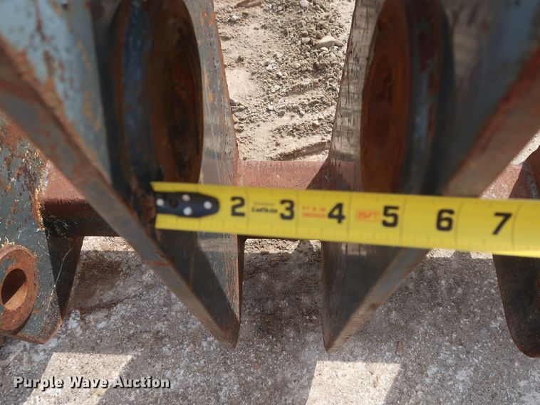 image for item DG7114 Wheel loader pallet forks